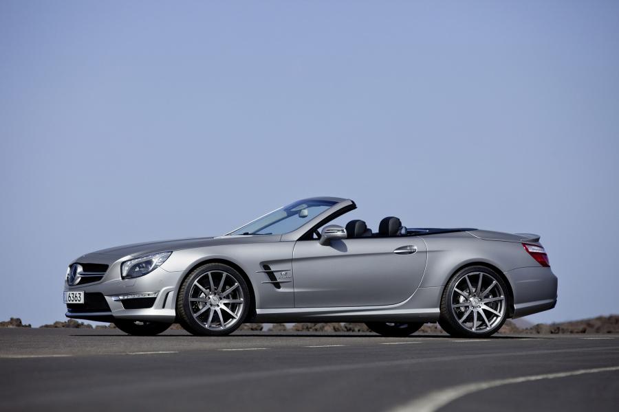  Mercedes-Benz SL63 AMG 2012 года  (фото 12 из 69)